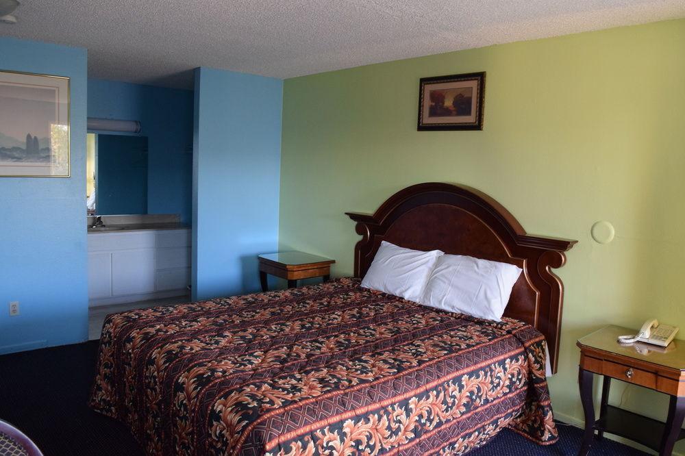 Mojave Inn Викторвил Екстериор снимка